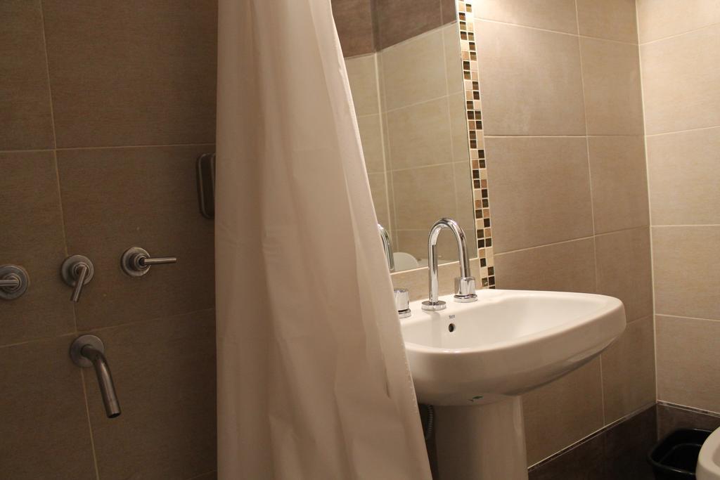 Hotel Rincon Vasco เมนโดซา ภายนอก รูปภาพ