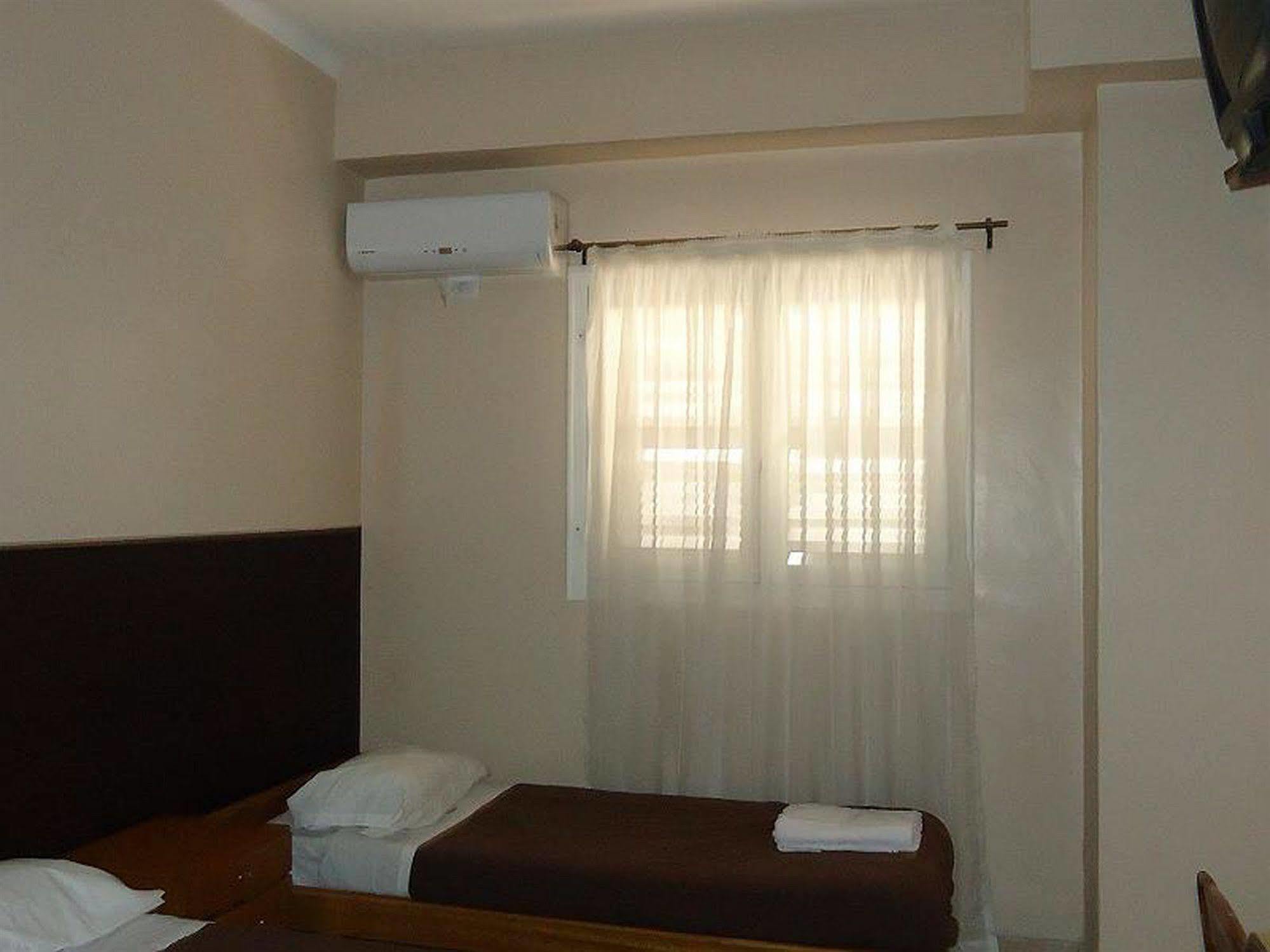 Hotel Rincon Vasco เมนโดซา ภายนอก รูปภาพ